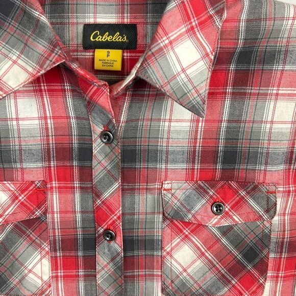 Cabela’s Button Down Shirt Women’s Sz Small Red Plaid Long Sleeve Fitted Hiking - Picture 2 of 7